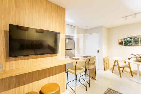 Sala de apartamento para alugar com 1 quarto, 45m² em Indianópolis, São Paulo