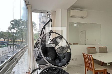 Sala de apartamento para alugar com 2 quartos, 85m² em Gonzaga, Santos