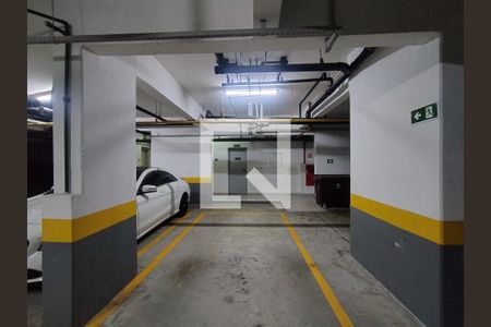 Vaga Fixa e Livre  de apartamento à venda com 2 quartos, 65m² em Vila Gumercindo, São Paulo