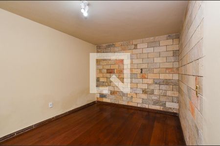 Sala de Estar de casa para alugar com 2 quartos, 70m² em São Lucas, Belo Horizonte