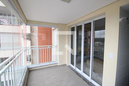 Sala / Cozinha - Varanda de apartamento para alugar com 2 quartos, 60m² em Vila Jacuí, São Paulo