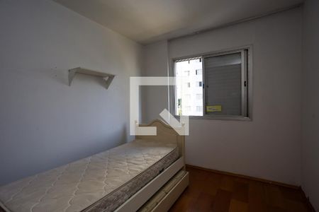 Quarto 1 de apartamento para alugar com 3 quartos, 75m² em Vila Suzana, São Paulo