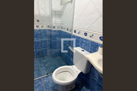 Banheiro de apartamento para alugar com 2 quartos, 48m² em Jardim Adriana, Guarulhos