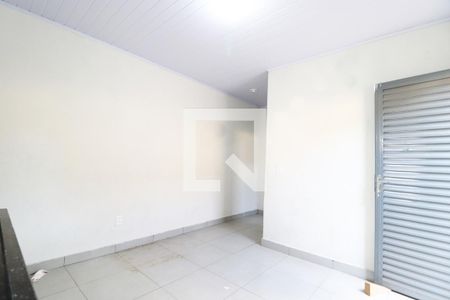 Sala/Cozinha de casa para alugar com 1 quarto, 45m² em Jardim Ipanema, Uberlândia