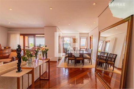 Casa à venda com 4 quartos, 452m² em Morada dos Pinheiros (Aldeia da Serra), Barueri