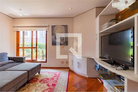 Casa à venda com 4 quartos, 452m² em Morada dos Pinheiros (Aldeia da Serra), Barueri