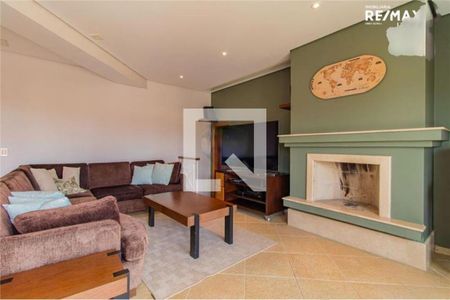 Casa à venda com 4 quartos, 452m² em Morada dos Pinheiros (Aldeia da Serra), Barueri