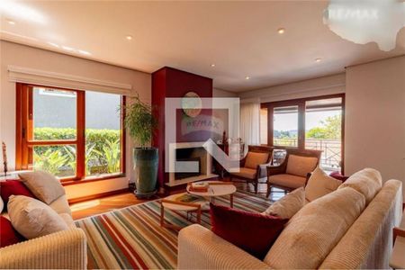 Casa à venda com 4 quartos, 452m² em Morada dos Pinheiros (Aldeia da Serra), Barueri