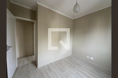 Quarto 2 de apartamento para alugar com 3 quartos, 67m² em Jardim Tupanci, Barueri
