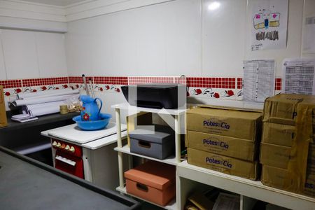 Escritório de casa à venda com 6 quartos, 170m² em Jardim Roberto, Osasco