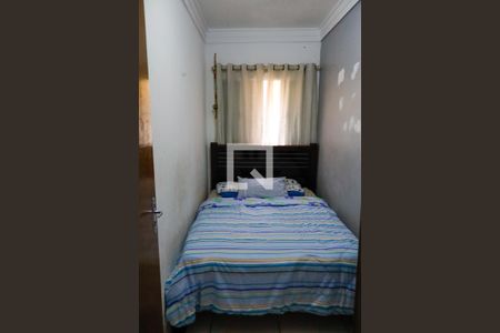 Quarto 2 de casa à venda com 6 quartos, 170m² em Jardim Roberto, Osasco