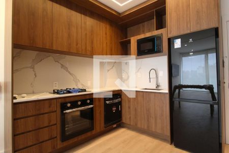 Sala/Cozinha de apartamento para alugar com 2 quartos, 71m² em Itaim Bibi, São Paulo