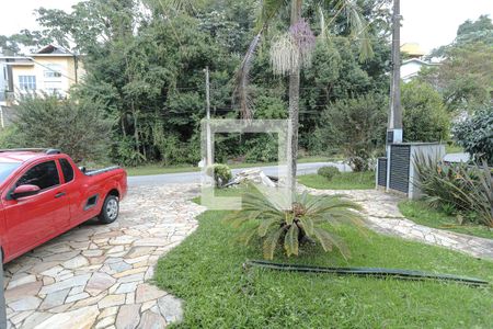 Vista - Sala de casa de condomínio para alugar com 3 quartos, 345m² em Botujuru, Mogi das Cruzes