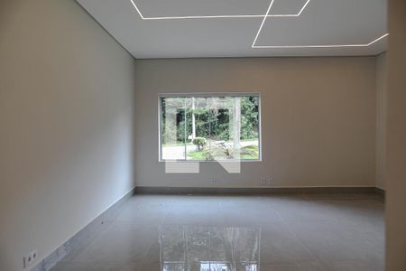 Sala de casa de condomínio para alugar com 3 quartos, 345m² em Botujuru, Mogi das Cruzes