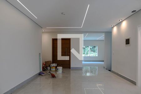 Sala de casa de condomínio para alugar com 3 quartos, 345m² em Botujuru, Mogi das Cruzes
