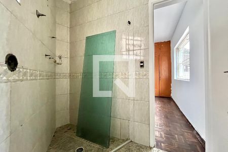 Banheiro da Suíte de casa para alugar com 3 quartos, 157m² em Parque Jabaquara, São Paulo