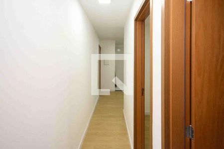 Corredor de apartamento para alugar com 2 quartos, 45m² em Cidade São Mateus, São Paulo