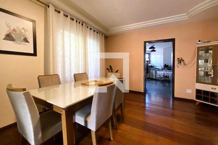 Casa à venda com 5 quartos, 360m² em Fernão Dias, Belo Horizonte