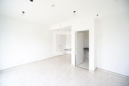 Sala quarto e cozinha de kitnet/studio à venda com 1 quarto, 31m² em Penha de França, São Paulo