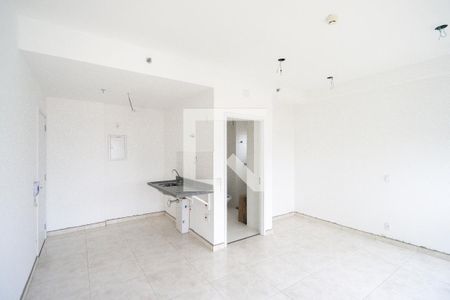Sala quarto e cozinha de kitnet/studio à venda com 1 quarto, 31m² em Penha de França, São Paulo