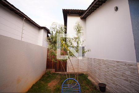 Casa à venda com 4 quartos, 300m² em Jardim Presidente, Goiânia