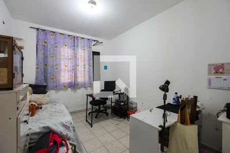 Quarto 2 de casa para alugar com 2 quartos, 111m² em Nucleo Residencial Isabela, Taboão da Serra
