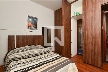 Suíte de casa à venda com 3 quartos, 300m² em Santa Cruz, Belo Horizonte