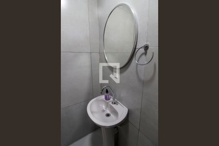 Lavabo de casa para alugar com 2 quartos, 70m² em Butantã, São Paulo