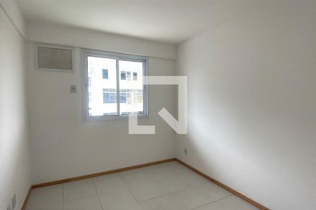 Quarto de apartamento para alugar com 3 quartos, 88m² em Jardim Vinte E Cinco de Agosto, Duque de Caxias