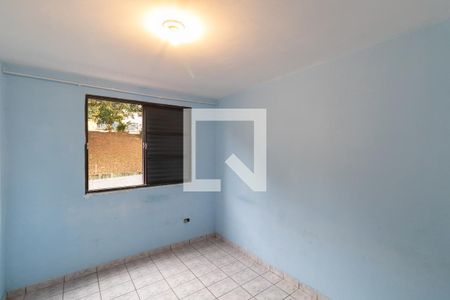Quarto 2 de apartamento para alugar com 2 quartos, 48m² em Conjunto Habitacional Fazenda do Carmo, São Paulo