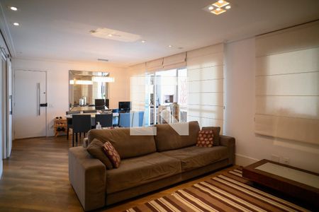 Sala de apartamento à venda com 3 quartos, 143m² em Vila Gumercindo, São Paulo