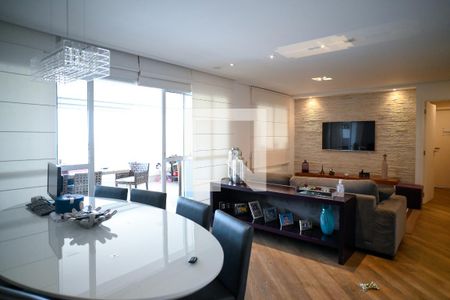 Sala de apartamento à venda com 3 quartos, 143m² em Vila Gumercindo, São Paulo