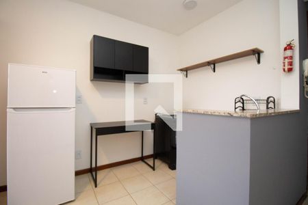 Cozinha de kitnet/studio para alugar com 1 quarto, 23m² em Ca 5, Brasília