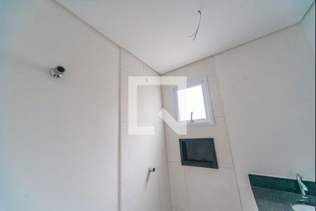Banheiro de apartamento à venda com 2 quartos, 42m² em Vila Humaita, Santo André