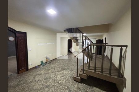 Sala de casa à venda com 4 quartos, 369m² em Vila Rio Branco, São Paulo