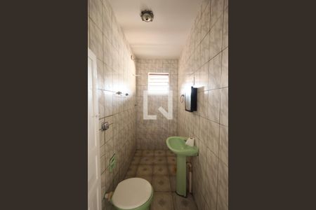 Banheiro de casa para alugar com 1 quarto, 140m² em Jardim Reimberg, São Paulo