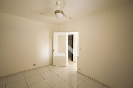 Quarto 1 de casa para alugar com 2 quartos, 150m² em Jardim Reimberg, São Paulo