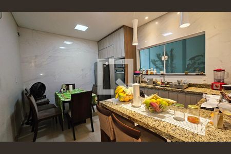 Casa à venda com 3 quartos, 135m² em Jardim Mirante, Várzea Paulista