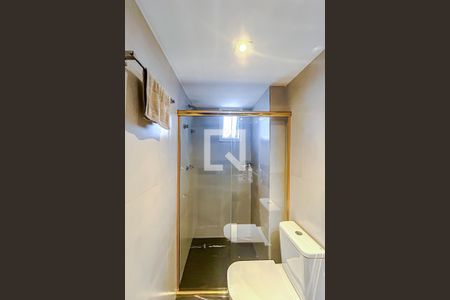 Banheiro de apartamento à venda com 3 quartos, 220m² em Tatuapé, São Paulo