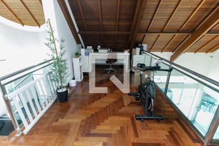 Escritório de casa à venda com 3 quartos, 360m² em Parque Assuncao, Taboão da Serra