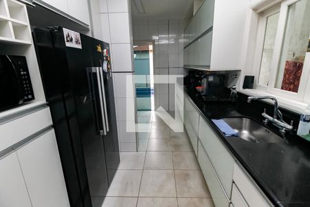 Cozinha de casa à venda com 3 quartos, 360m² em Parque Assuncao, Taboão da Serra