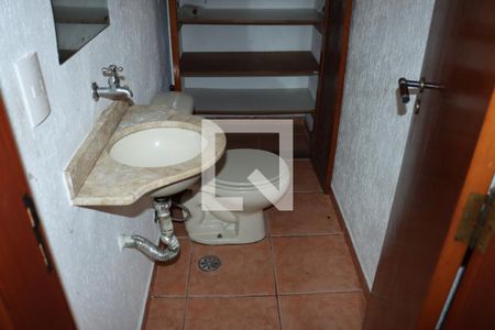 Casa de Condomínio para alugar com 4 quartos, 496m² em Granja Viana, Cotia
