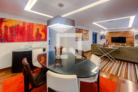 Sala de apartamento à venda com 4 quartos, 190m² em Vila Romana, São Paulo