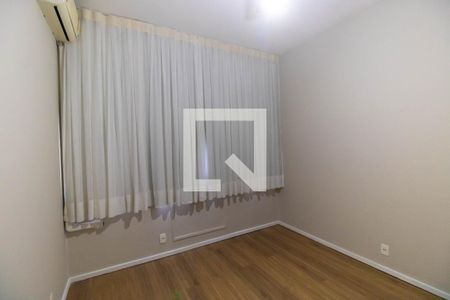 Quarto 1 de apartamento para alugar com 4 quartos, 136m² em Icaraí, Niterói