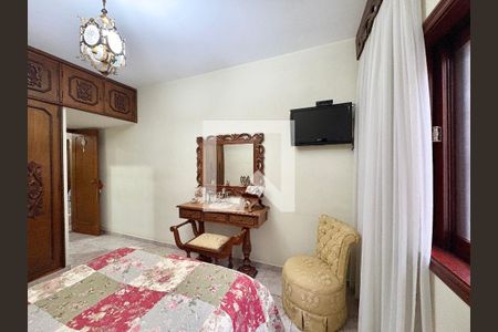 Suíte  de casa à venda com 6 quartos, 253m² em Vila Pereira Barreto, São Paulo