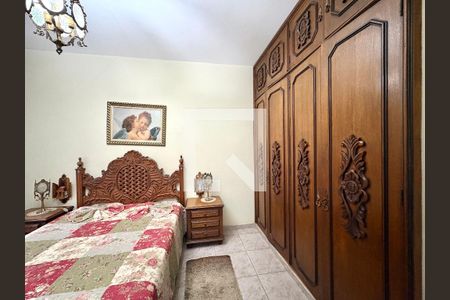 Suíte  de casa à venda com 6 quartos, 253m² em Vila Pereira Barreto, São Paulo