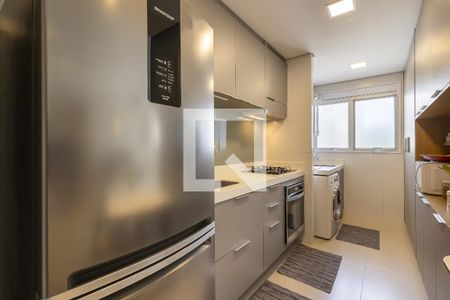 Cozinha de apartamento à venda com 2 quartos, 74m² em Cambuí, Campinas