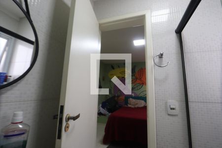 Banheiro da Suíte 1 de casa de condomínio para alugar com 2 quartos, 61m² em Vila Ema, São Paulo