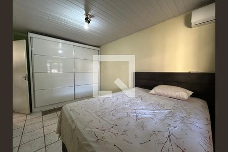 Quarto de casa para alugar com 2 quartos, 45m² em Monte Cristo, Florianópolis
