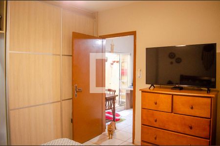 Casa à venda com 5 quartos, 560m² em Parque Acalanto, Goiânia